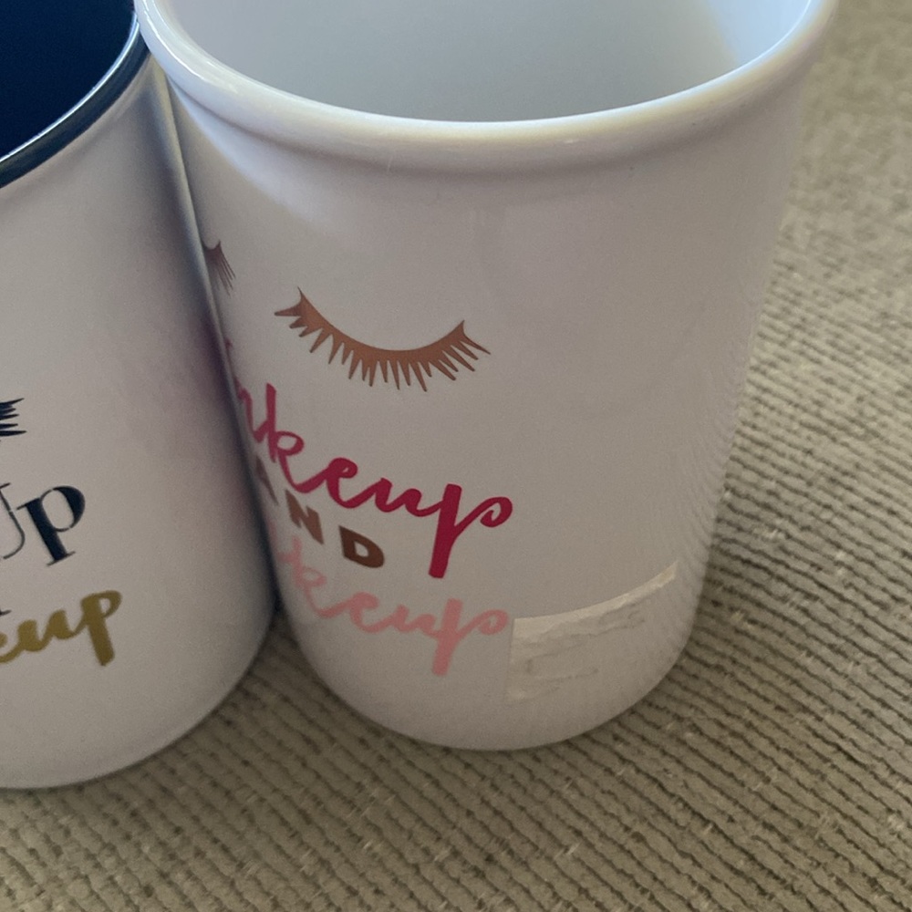 Makeup brush holders - Picture 4 of 5